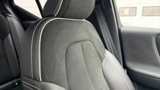 Volvo Xc40 2.0 D4 [190] R DESIGN Pro 5dr AWD Geartronic Diesel Estate